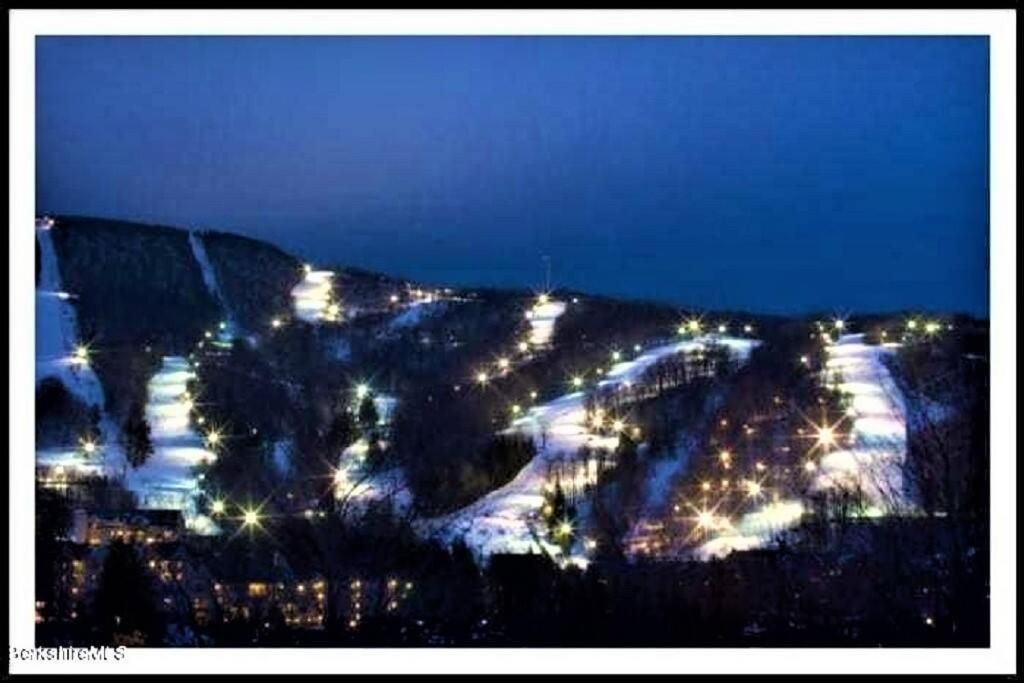 Spacious 3Br 3Ba Sleeps 8 Ski On Off Jiminy Mountain Resort Ханкок Экстерьер фото